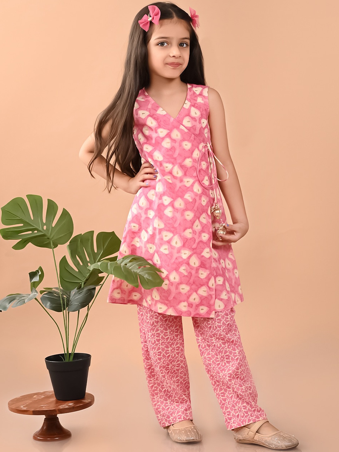 

LilPicks Girls Floral Printed Gotta Patti Pure Cotton Angrakha Kurta With Trousers, Pink