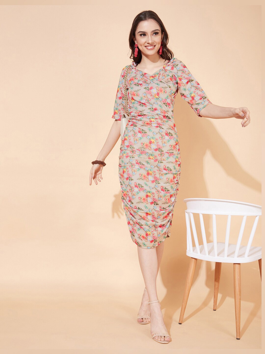 

SIDYAL Beige Floral Printed Sweetheart Neck Puff Sleeves Sheath Dress