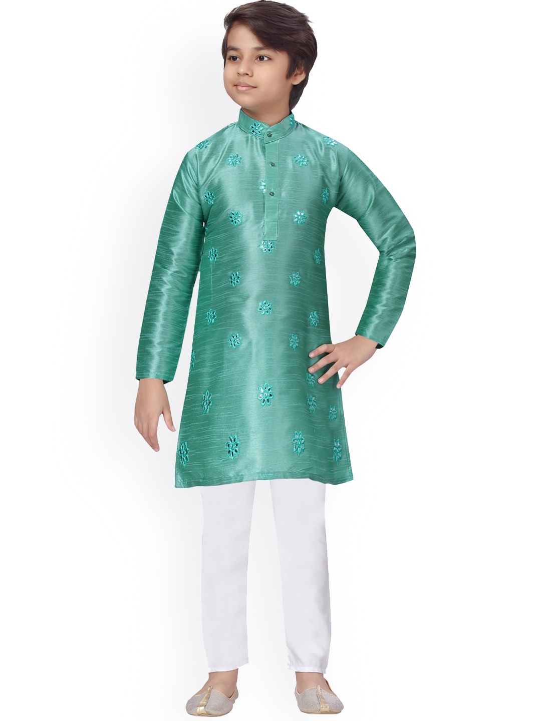 

BAESD Boys Ethnic Motifs Embroidered Pure Cotton Straight Kurta With Pyjamas, Green