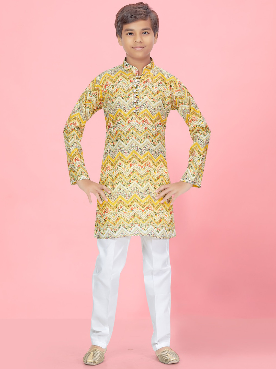 

BAESD Boys Floral Printed Regular Straight Kurta with Pyjamas, Yellow