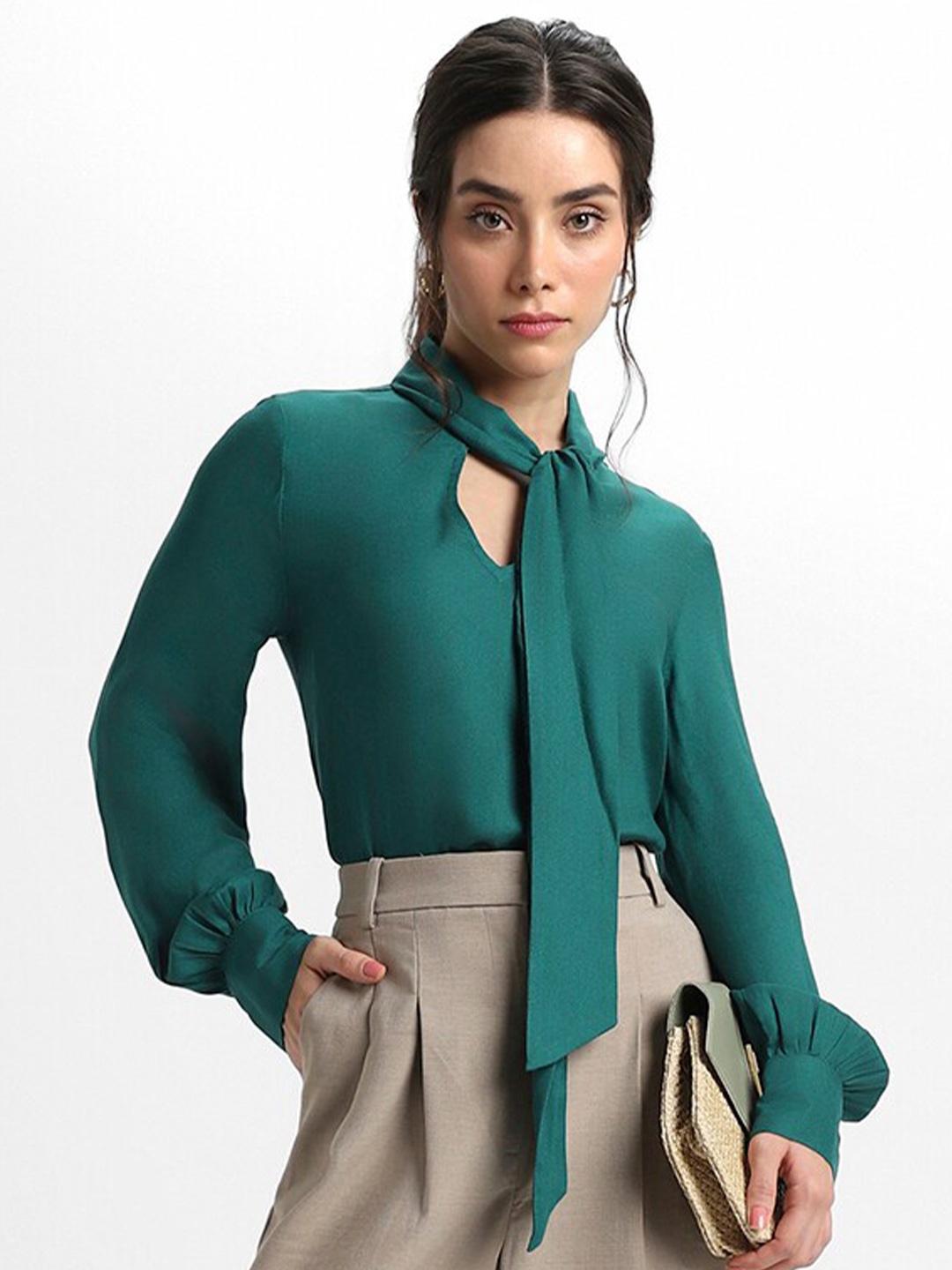 

DL Woman Tie-Up Neck Cuffed Sleeves Top, Green