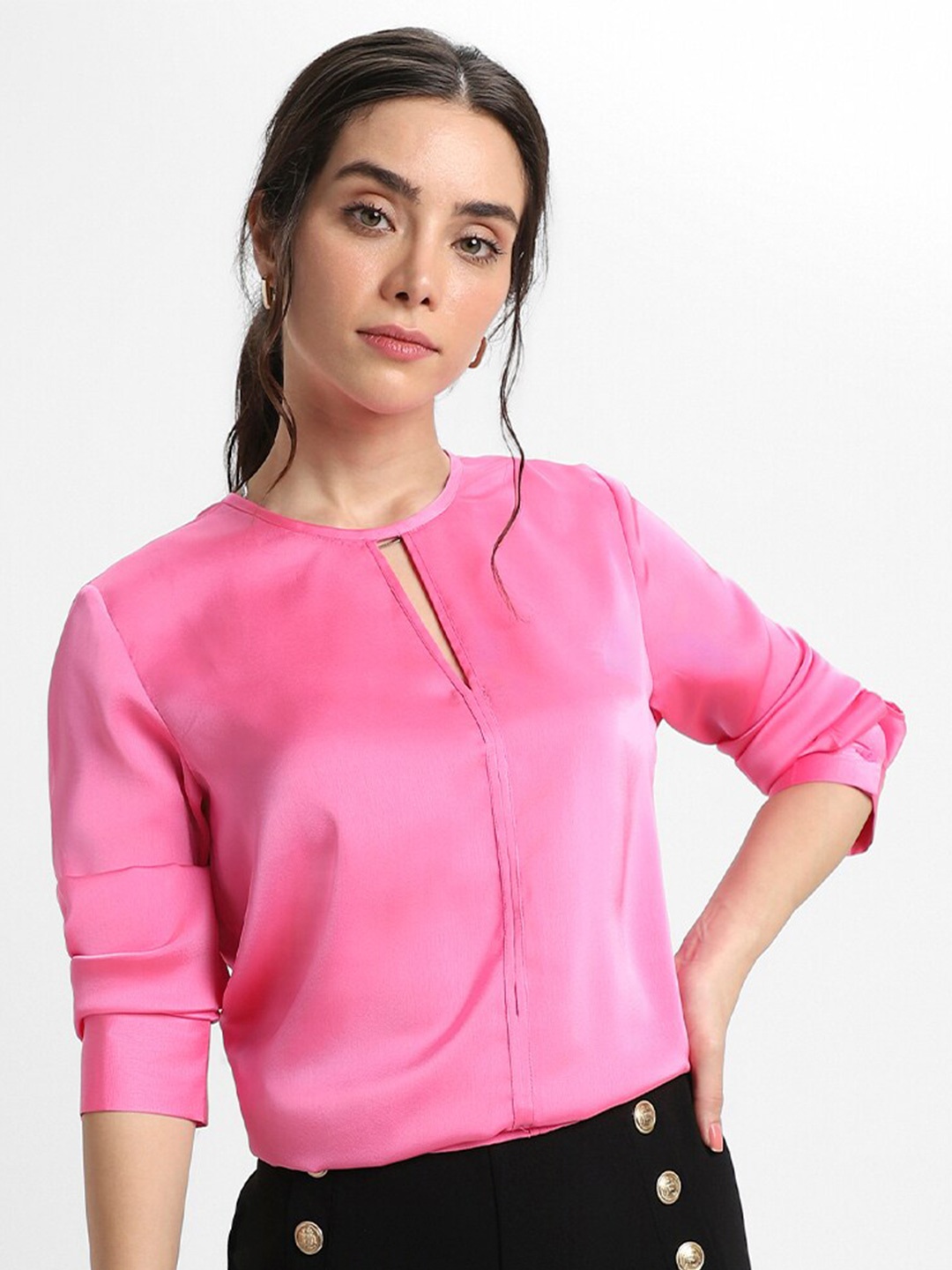 

DL Woman Keyhole Neck Cuffed Sleeves Satin Top, Pink