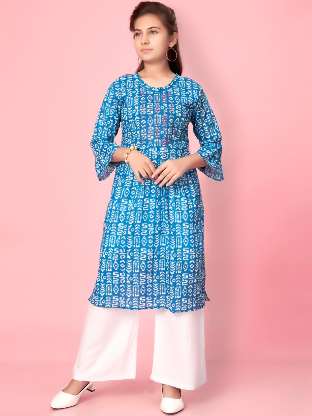 

BAESD Girls Ethnic Motifs Printed Pure Cotton A Line Kurta With Palazzos, Blue