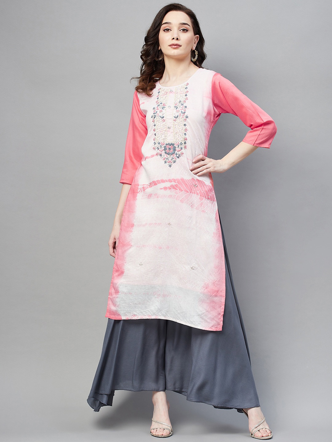 

BAESD Floral Embroidered Beads And Stones Detail Kurta, Red
