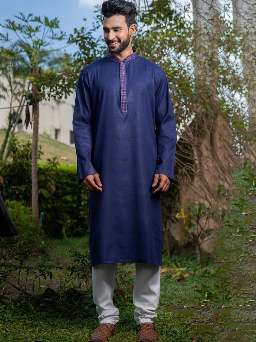 

HU - Handcrafted Uniquely Mandarin Collar Kurta, Navy blue