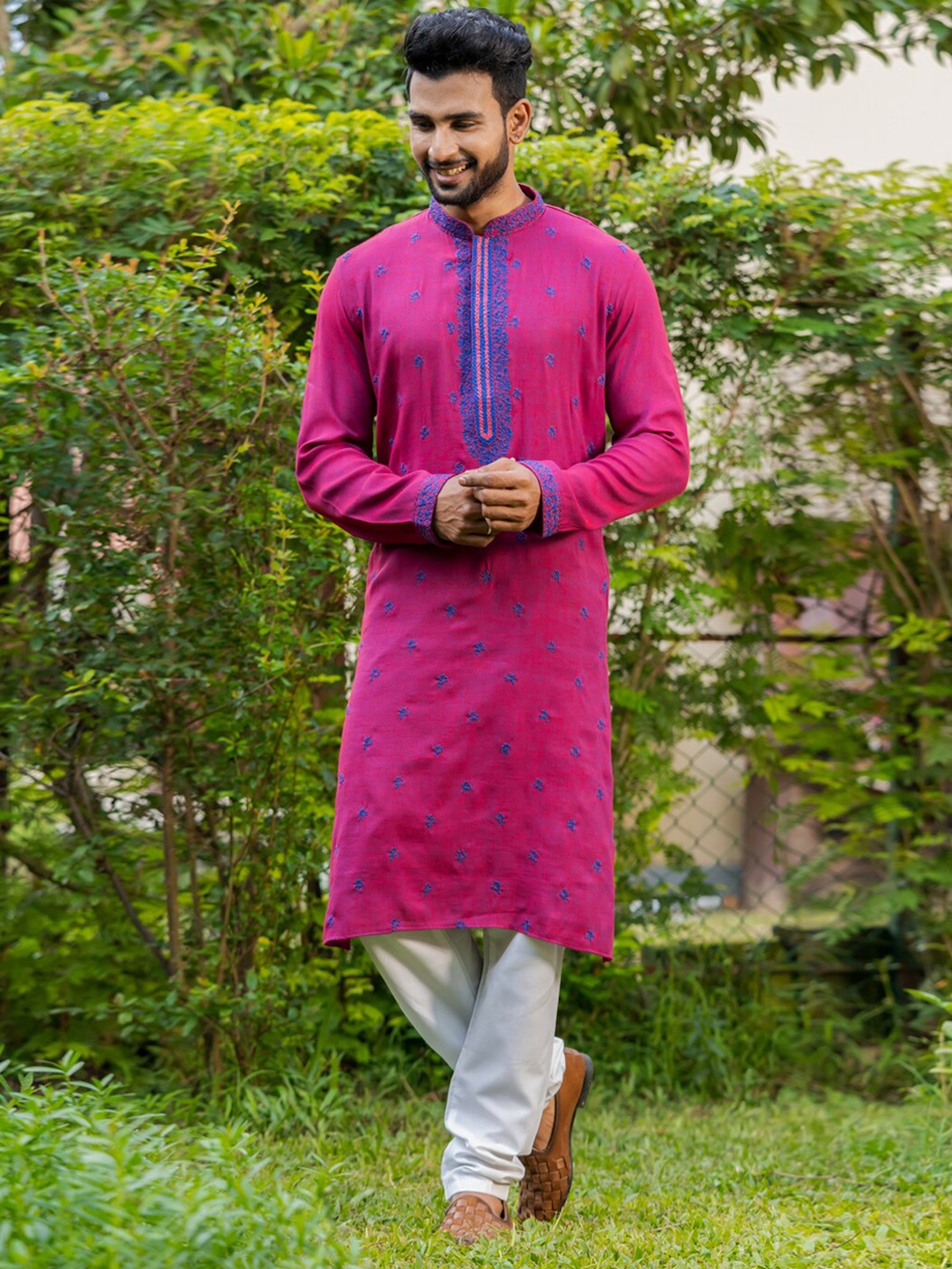 

HU - Handcrafted Uniquely Floral Embroidered Cotton Kurta, Purple