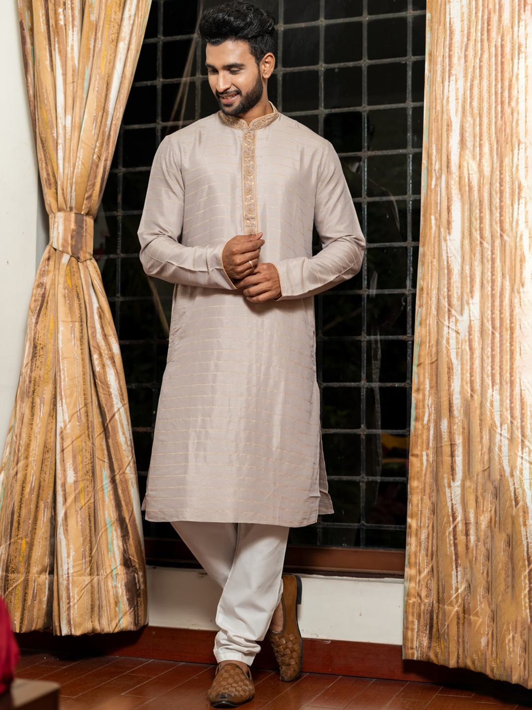 

HU - Handcrafted Uniquely Mandarin Collar Brasso Kurta, Grey