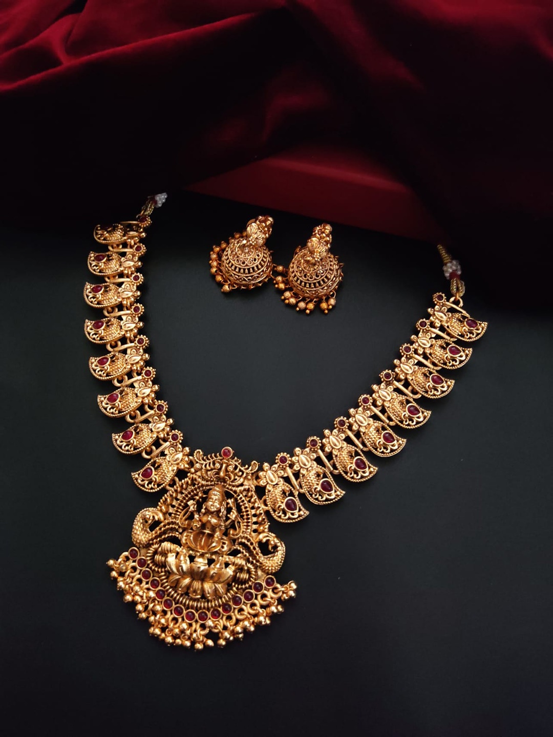 

Pihtara Jewels Gold Plated Lakshmi Pendant Jewellery Set