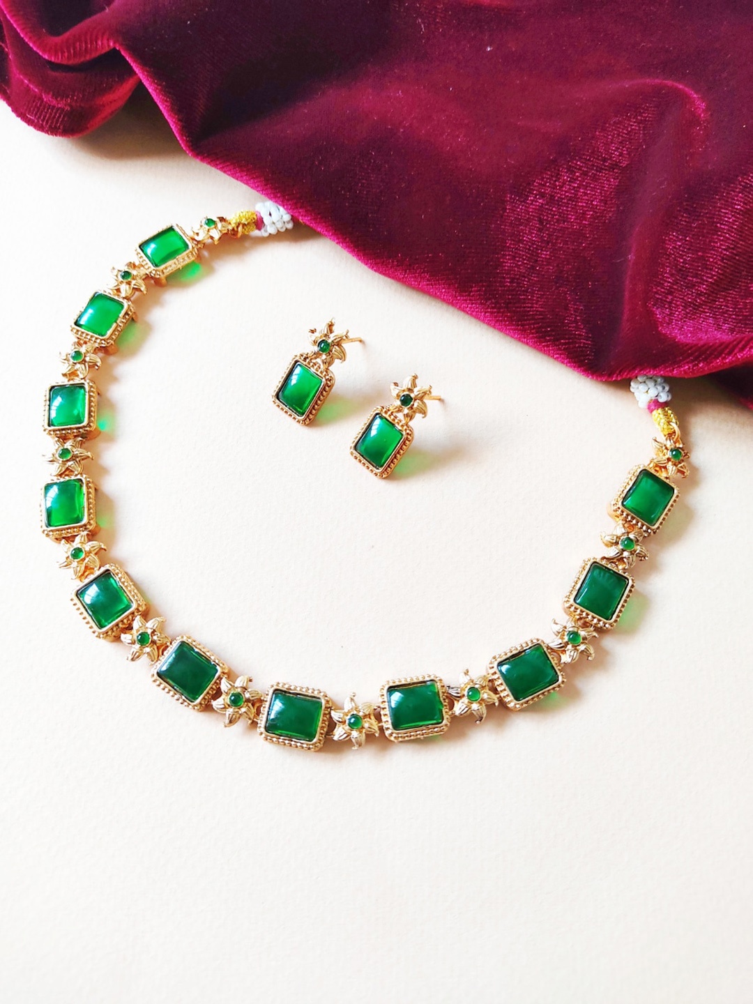 

Pihtara Jewels Gold Plated Stone Studded Jewellery Set