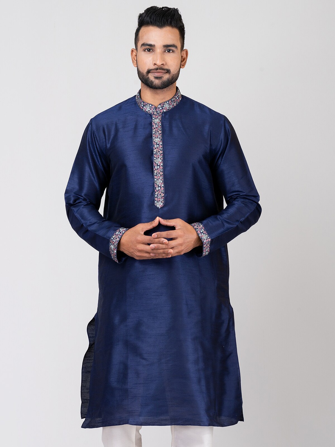 

HU - Handcrafted Uniquely Mandarin Collar Thread Work Straight Kurta, Navy blue