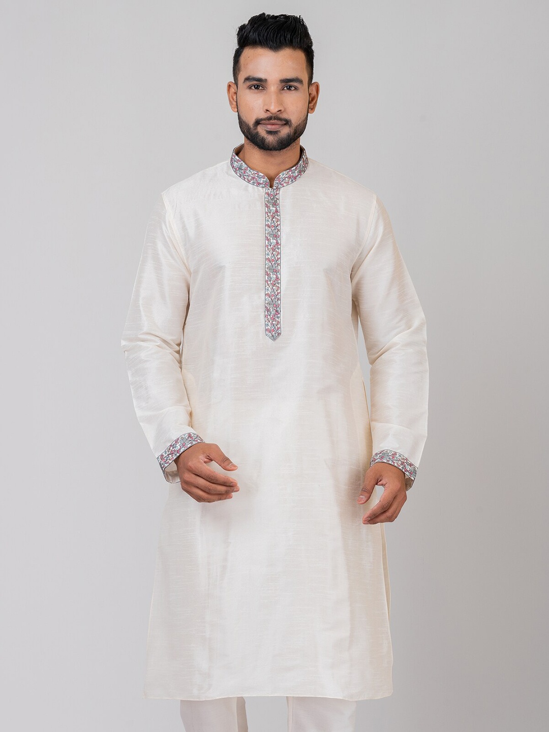 

HU - Handcrafted Uniquely Mandarin Collar Thread Work Straight Kurta, Off white