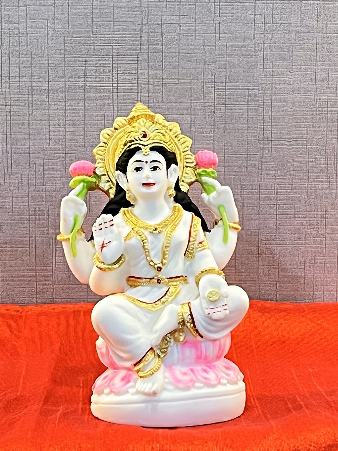 

Akaar White & Gold-Toned Goddess Lakshmi Showpiece