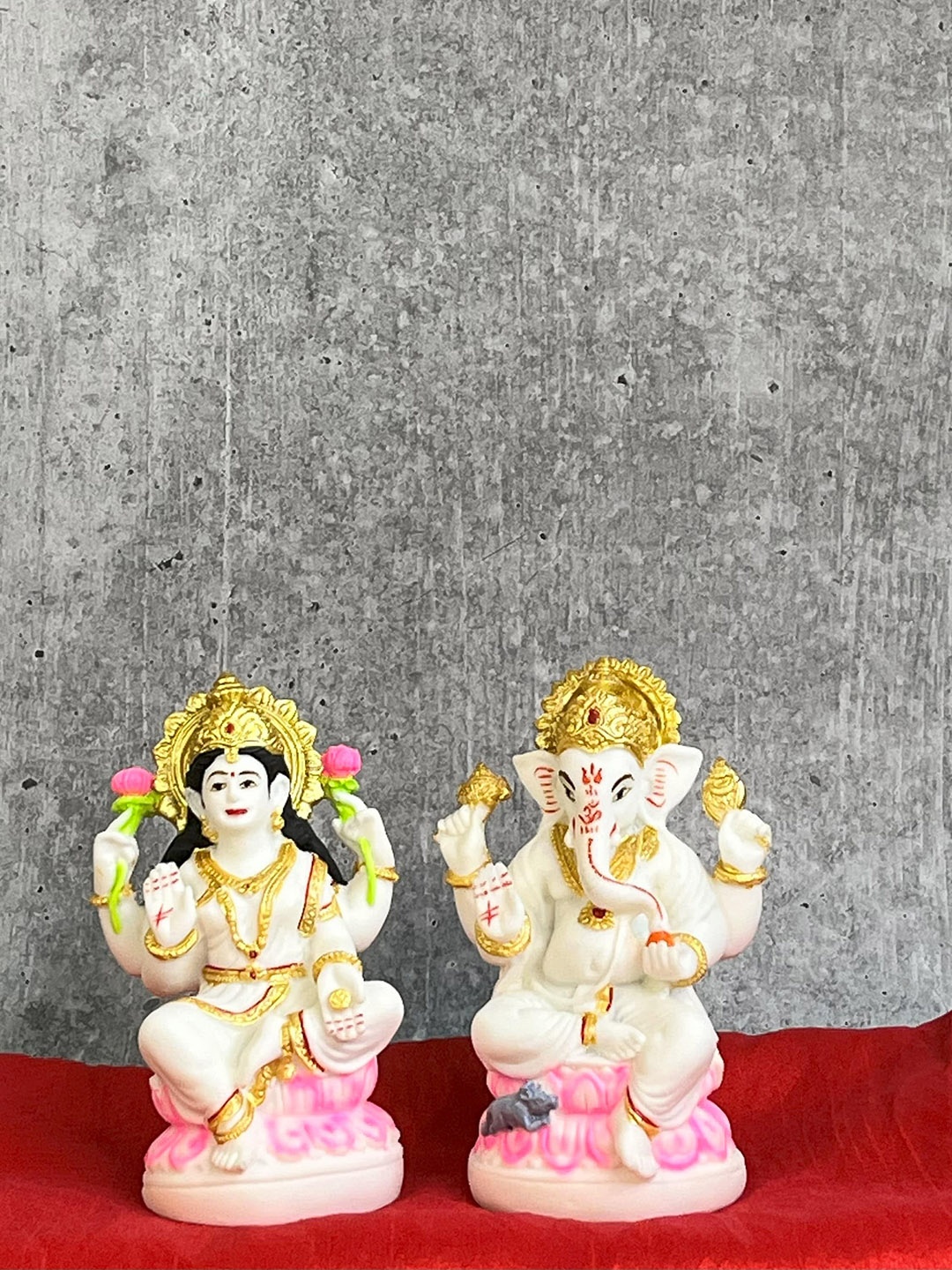 

Akaar White & Pink 2-Pieces Textured Marble Lord Ganesh & Goddess Lakshmi Showpieces