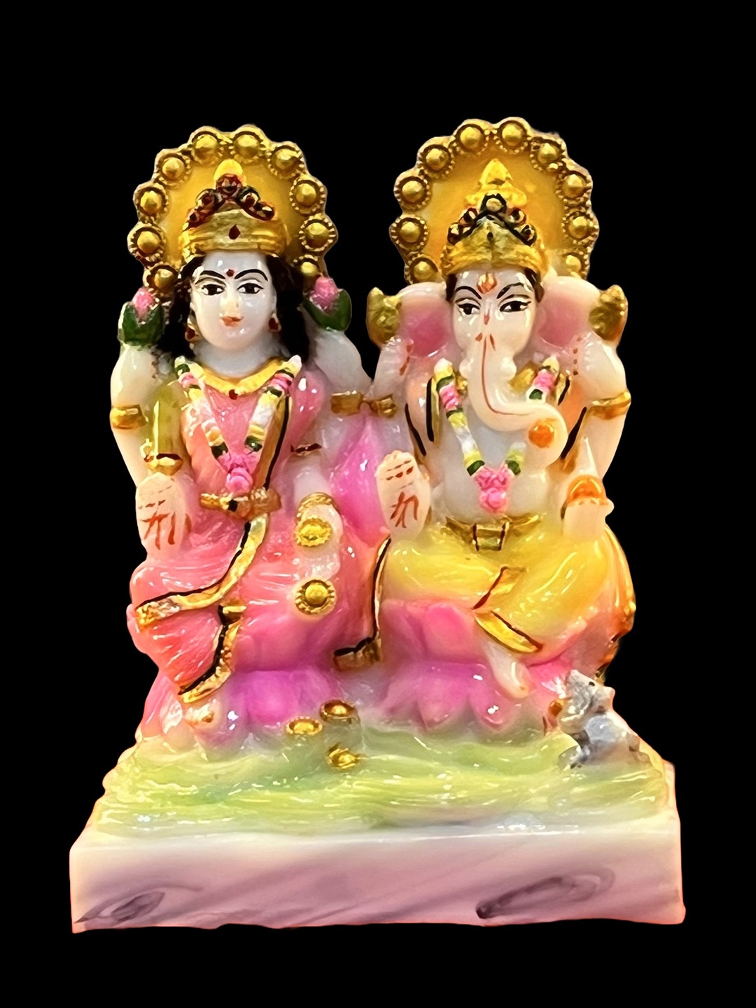 

Akaar Pink & White Textured Lord Ganesh & Goddess Lakshmi Showpiecs, Gold