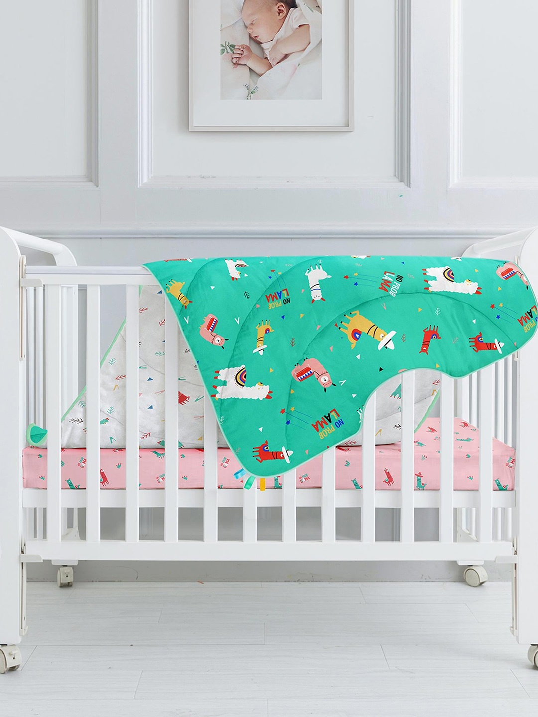 

Rabitat Kids Geometric Print AC Room 300 GSM Single Bed Quilt, Green