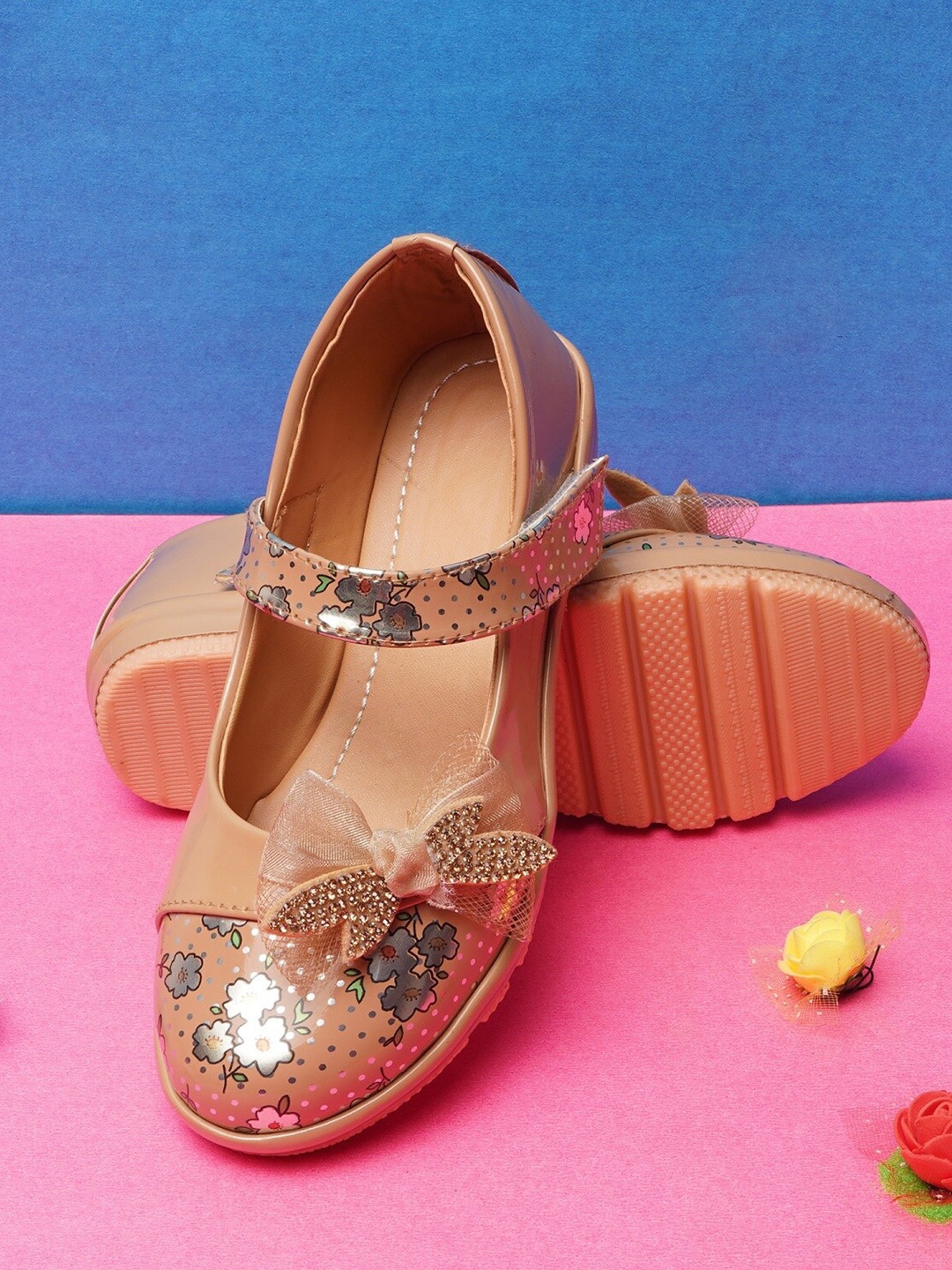 

BAESD Girls Printed Velcro Ballerinas, Gold