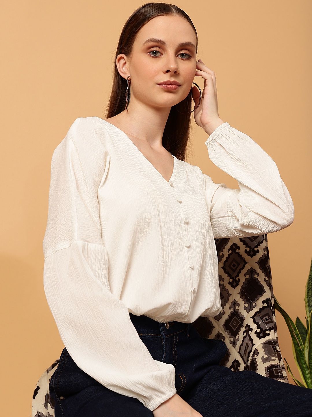 

MINT STREET V-Neck Puff Sleeve Crepe Top, Cream