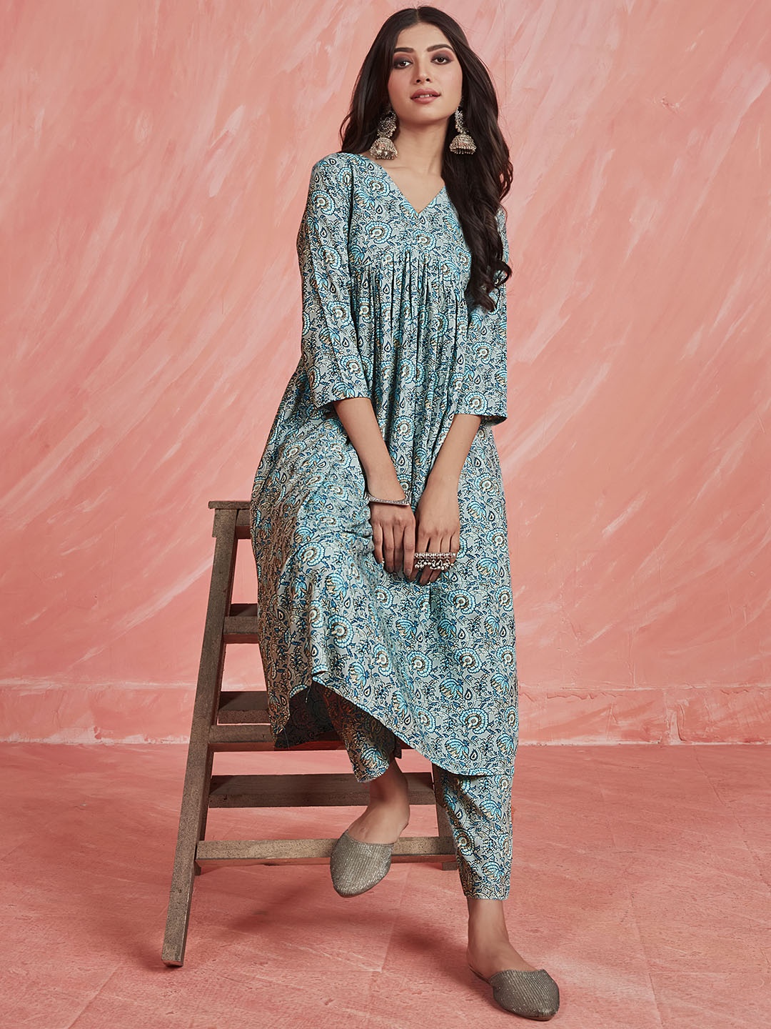 

Sangria Printed Pure Cotton A-Line Kurta With Trousers, Grey