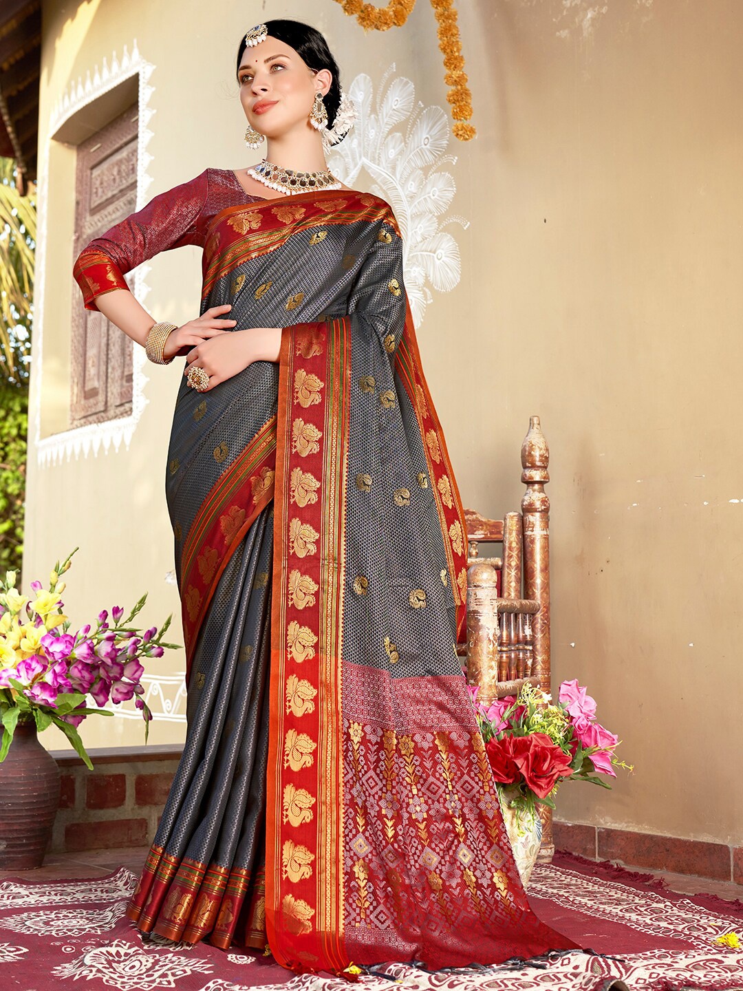 

Anouk Ethnic Motifs Woven Design Zari Detail Banarasi Saree, Grey