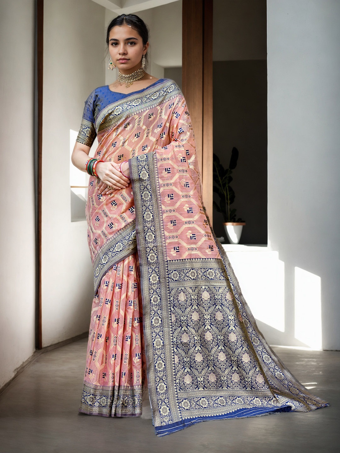 

Anouk Geometric Woven Design Zari Saree, Pink