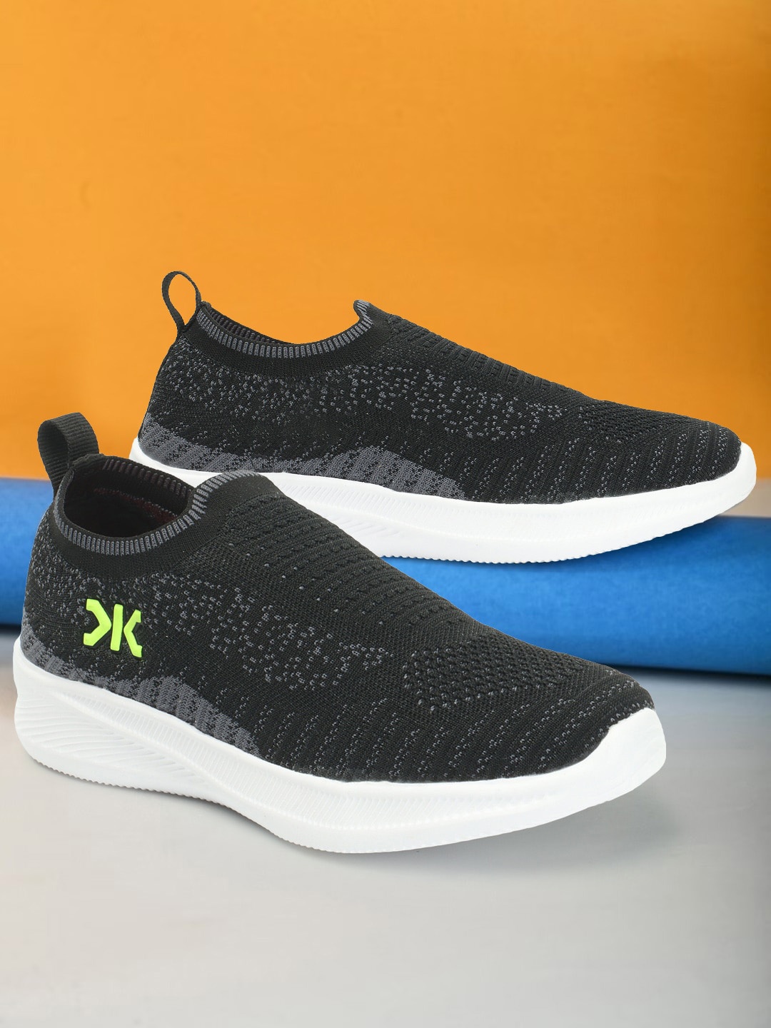 

Killer Men Textured Slip-On Sneakers, Black