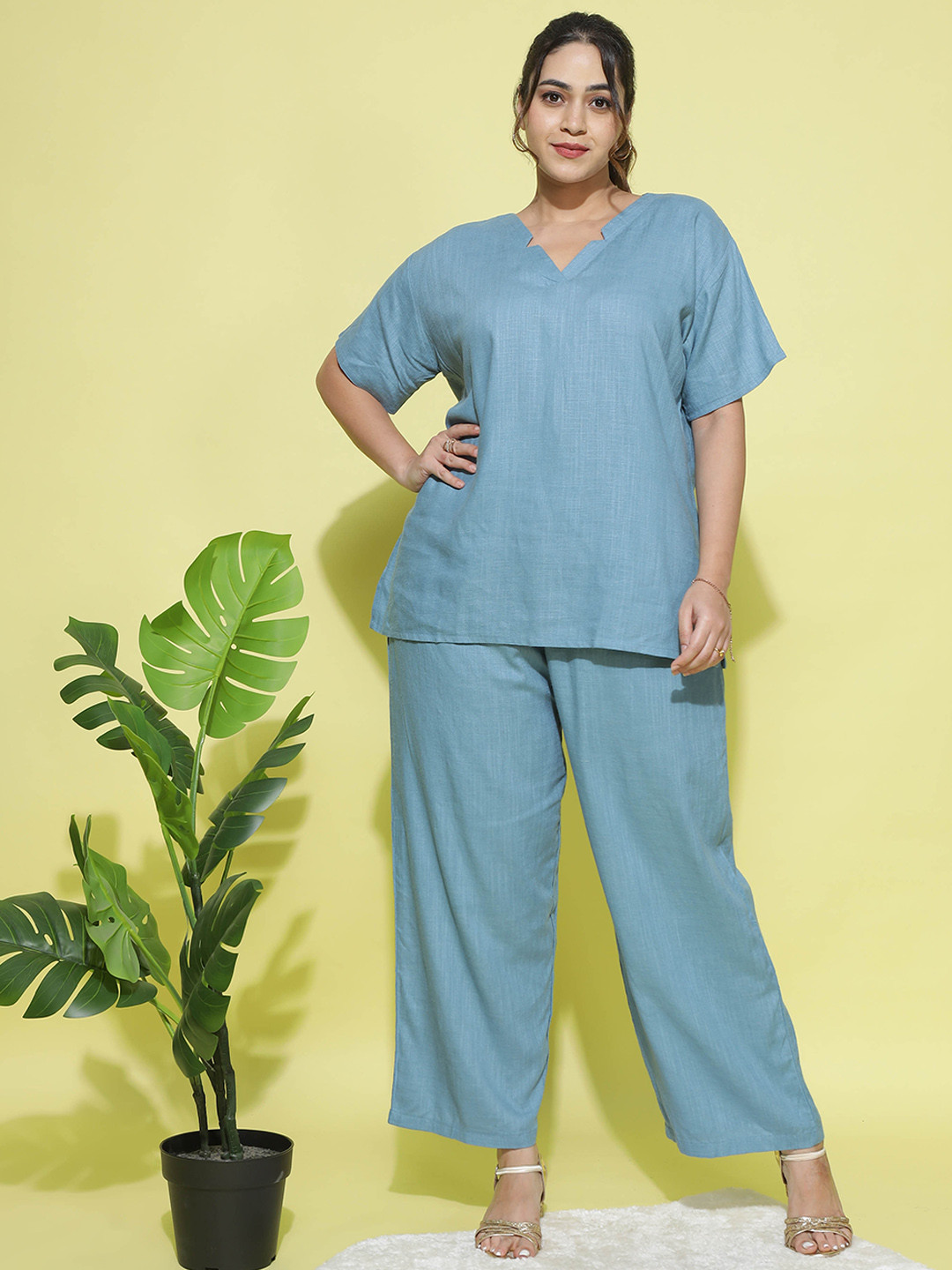 

9shines Label V-Neck Relaxed Top With Palazzos, Blue