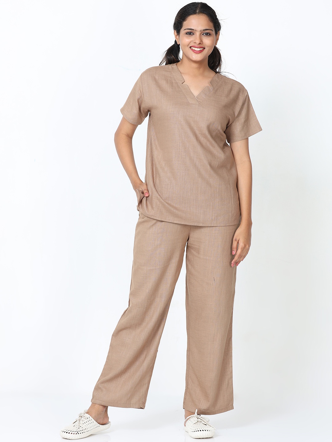 

9shines Label V-Neck Short Sleeves Top With Trousers, Brown