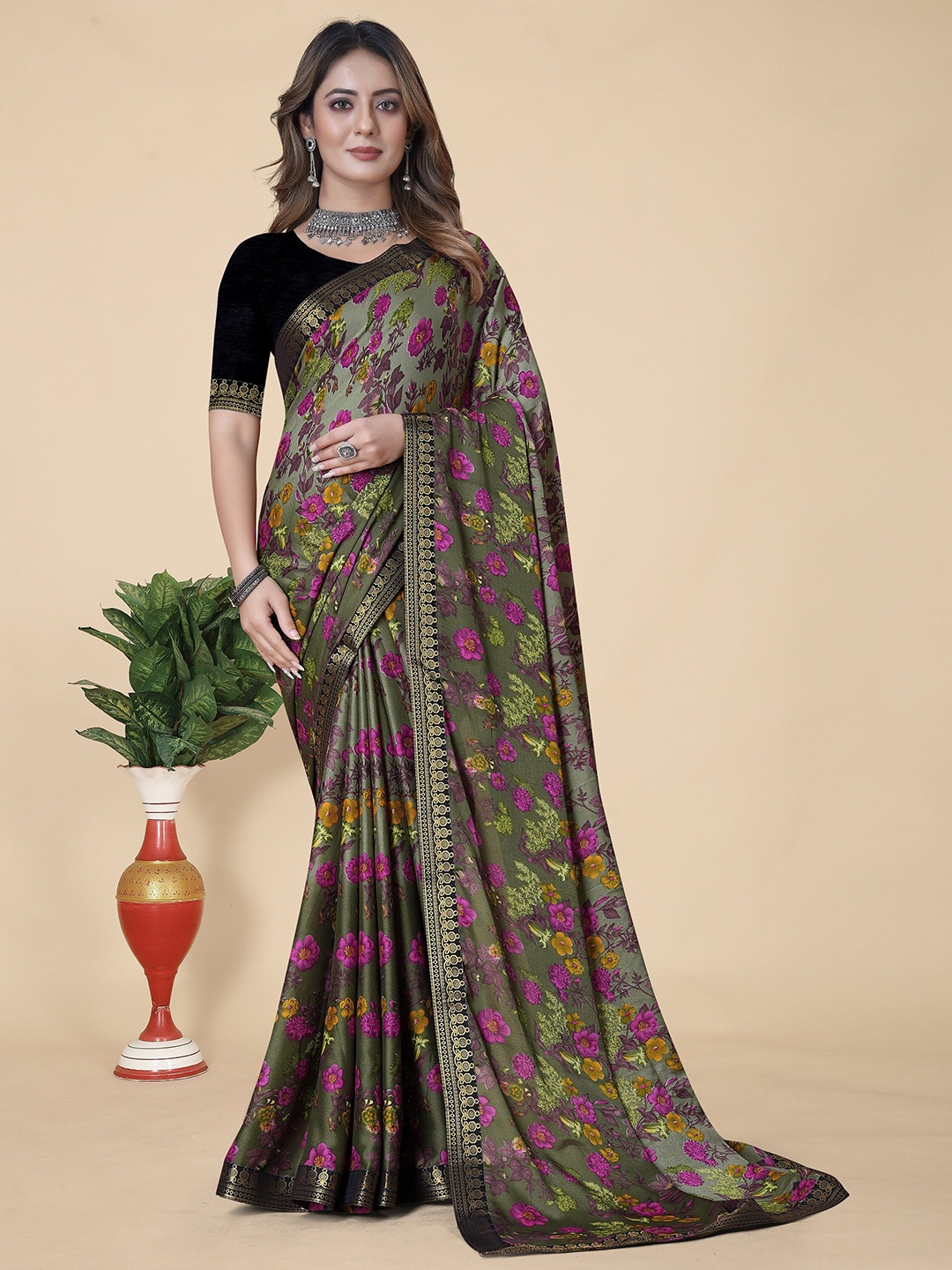 

KALINI Floral Printed Pure Georgette Saree, Green