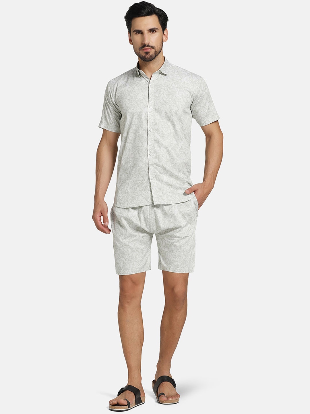 

TAHVO Floral Printed Shirt Collar Shirt & Shorts Co-Ords, White