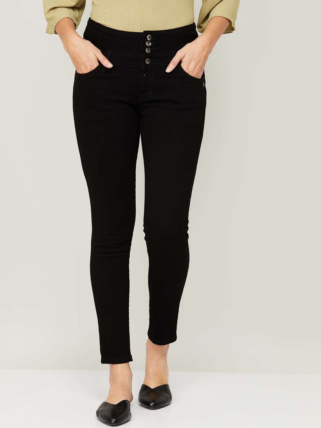 

Xpose Women Comfort Slim Fit High-Rise Clean Look Stretchable Cropped Jeans, Black