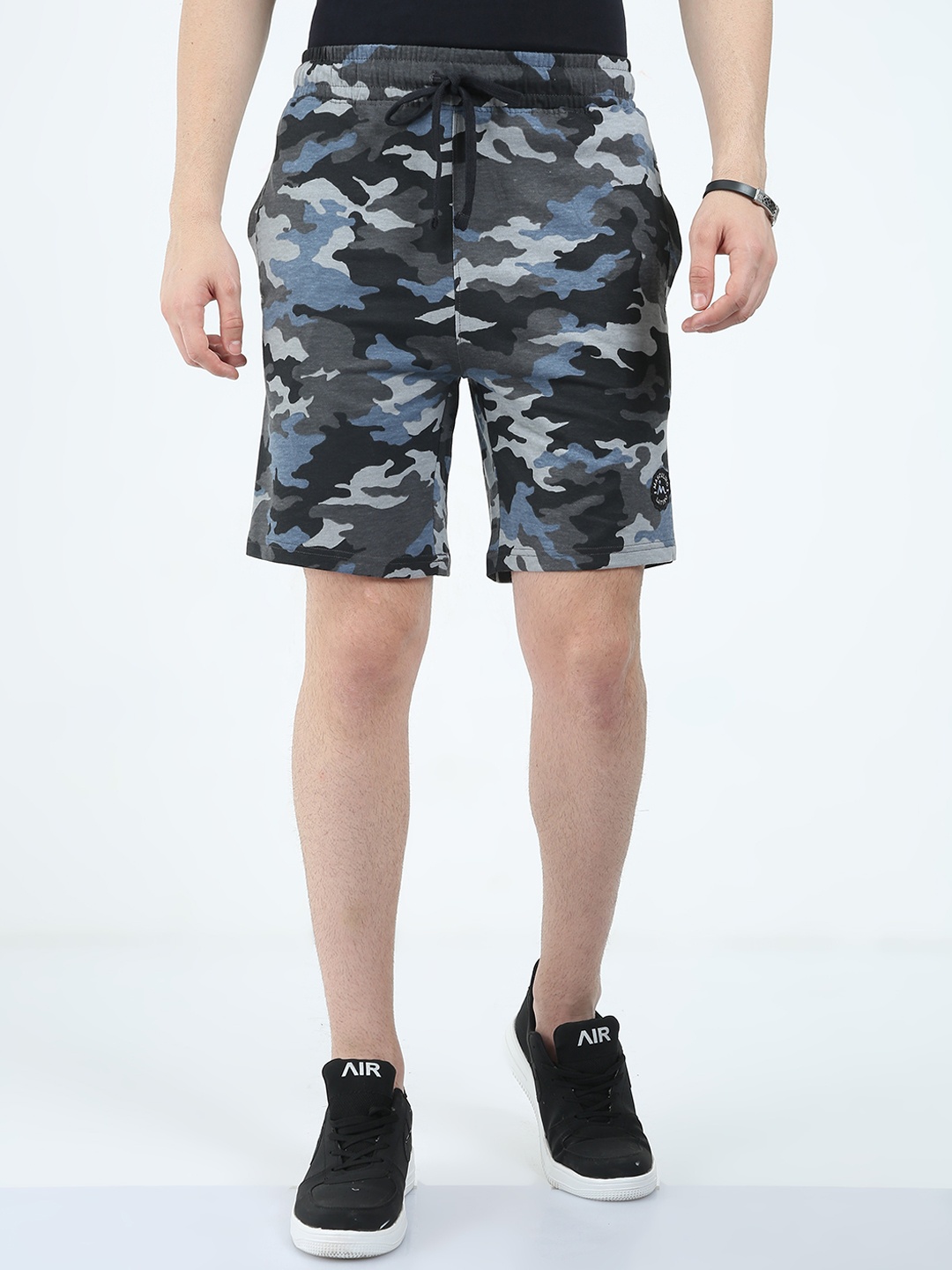 

Masculino Latino Men Camouflage Printed Pure Cotton Regular Shorts, Black