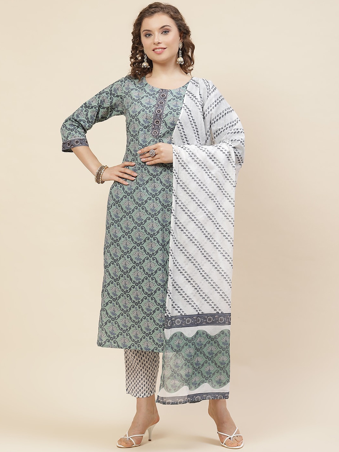 

Meena Bazaar Ethnic Motifs Printed Straight Kurta & Trousers With Dupatta, Green