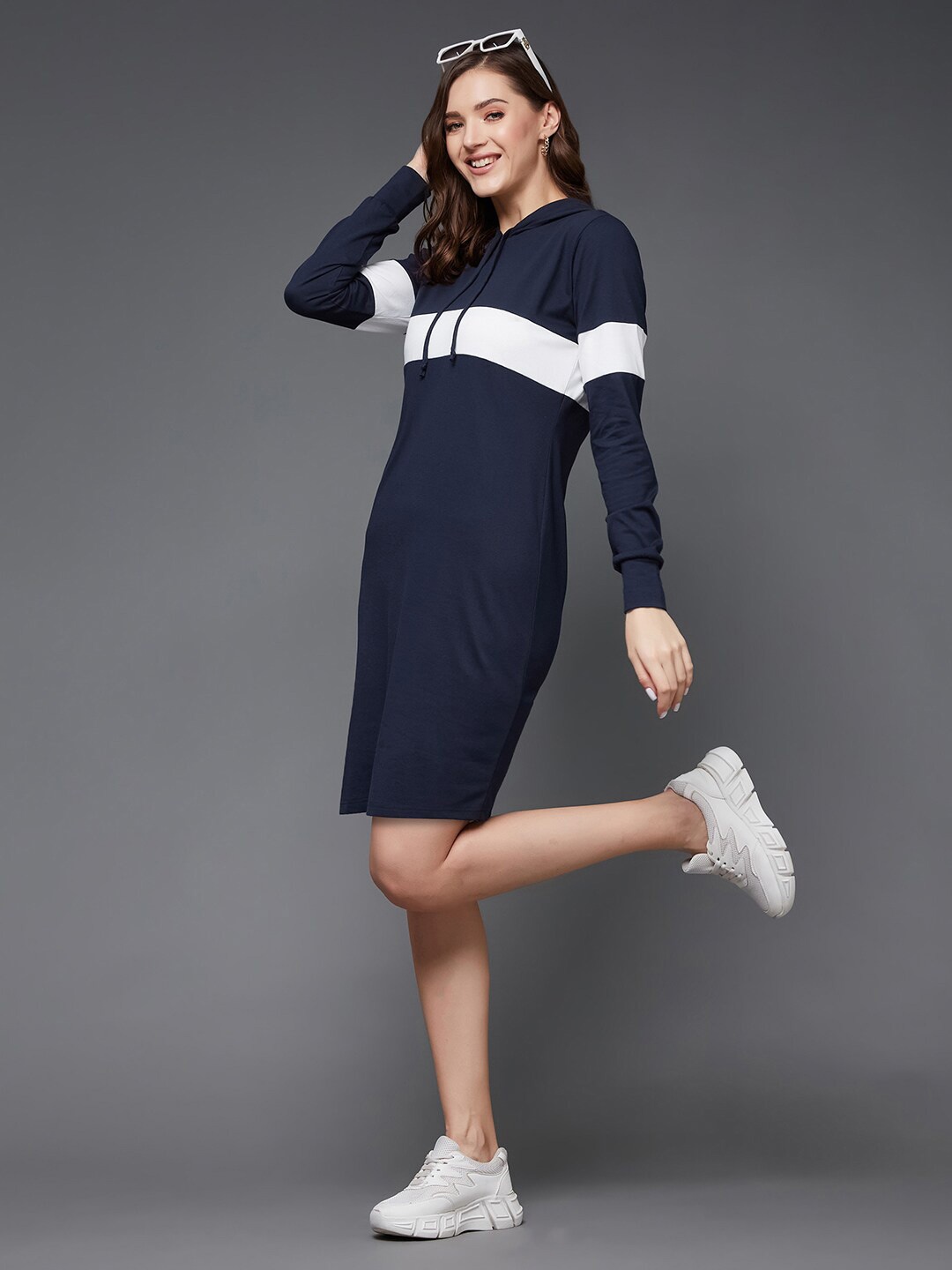 

Miss Chase Colourblocked Hooded T-Shirt Dress, Navy blue