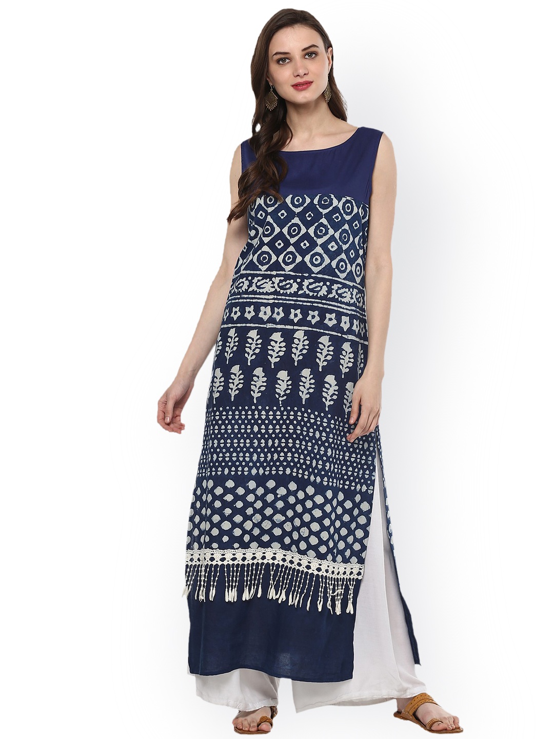 

Pannkh Women Navy Blue & White Printed Straight Kurta