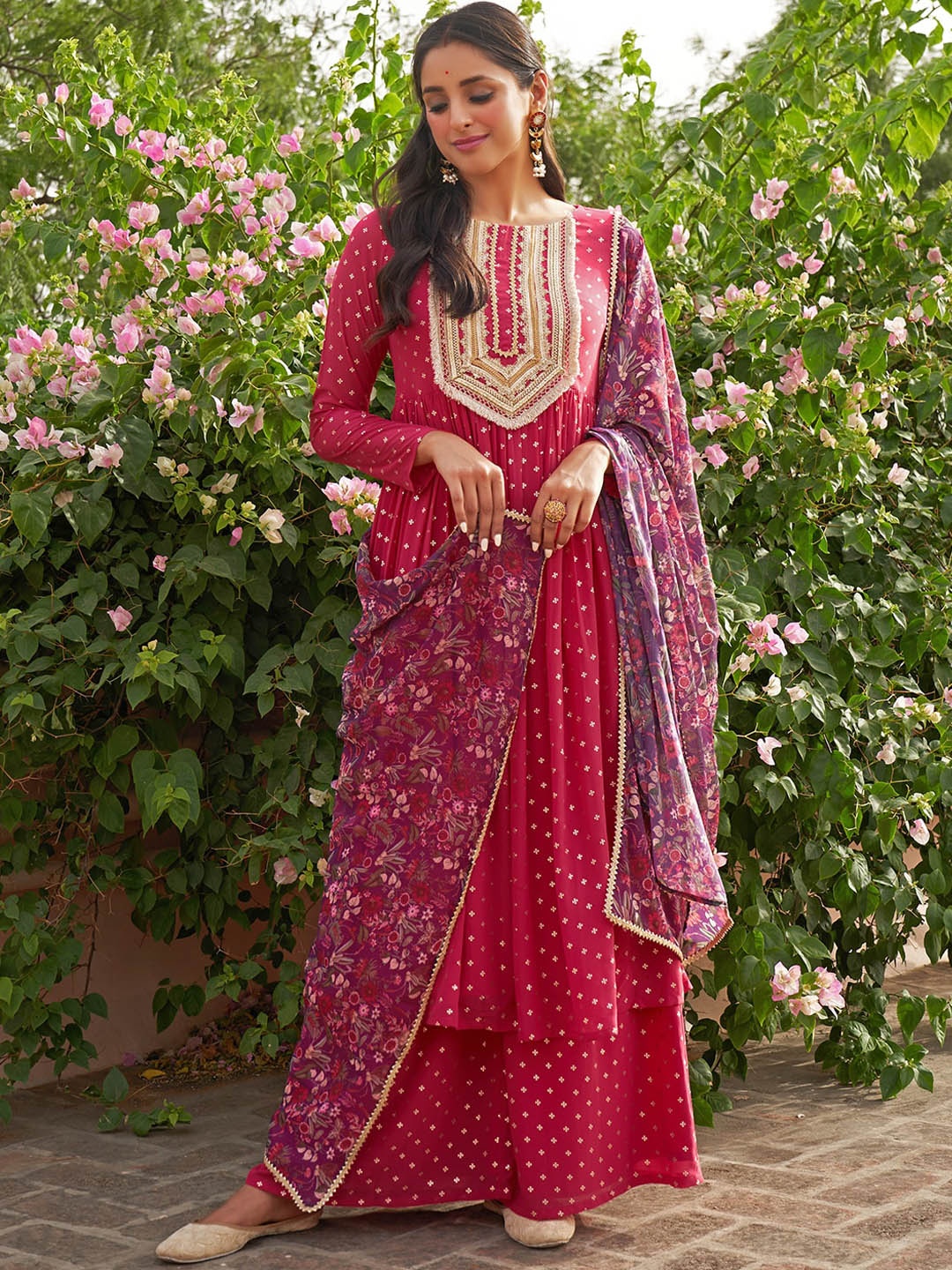 

Janasya Women Foil Motif Printed Kurta with Palazzo and Dupatta, Pink