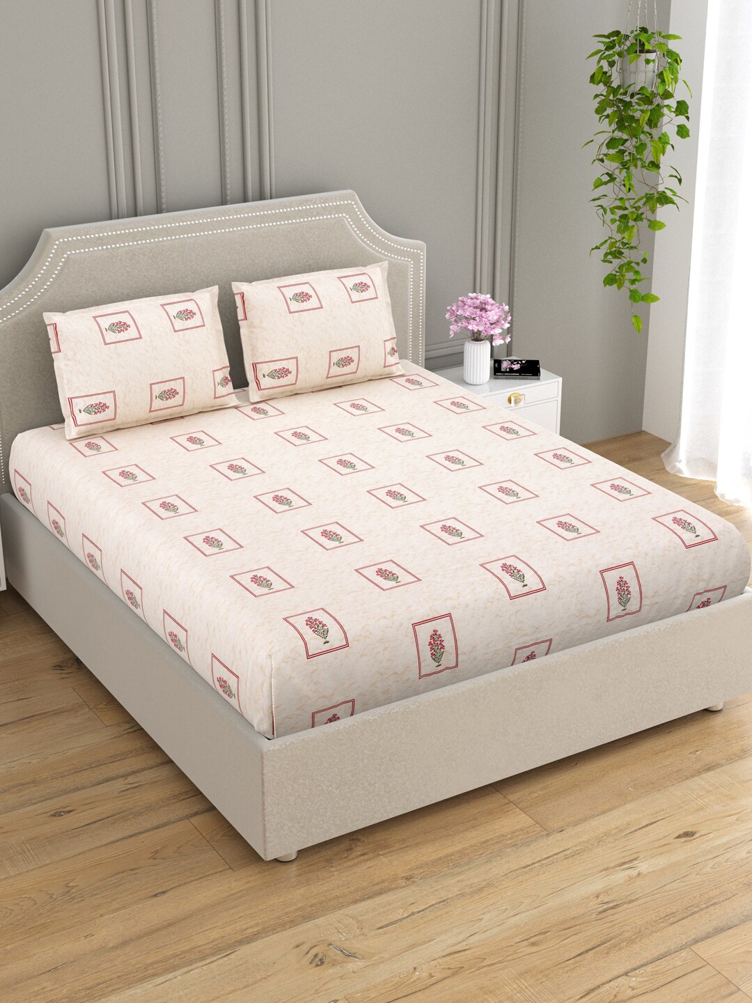 

EverHOME Rio Pink & Green Floral Cotton 300 TC King Bedsheet With 2 Pillow Covers