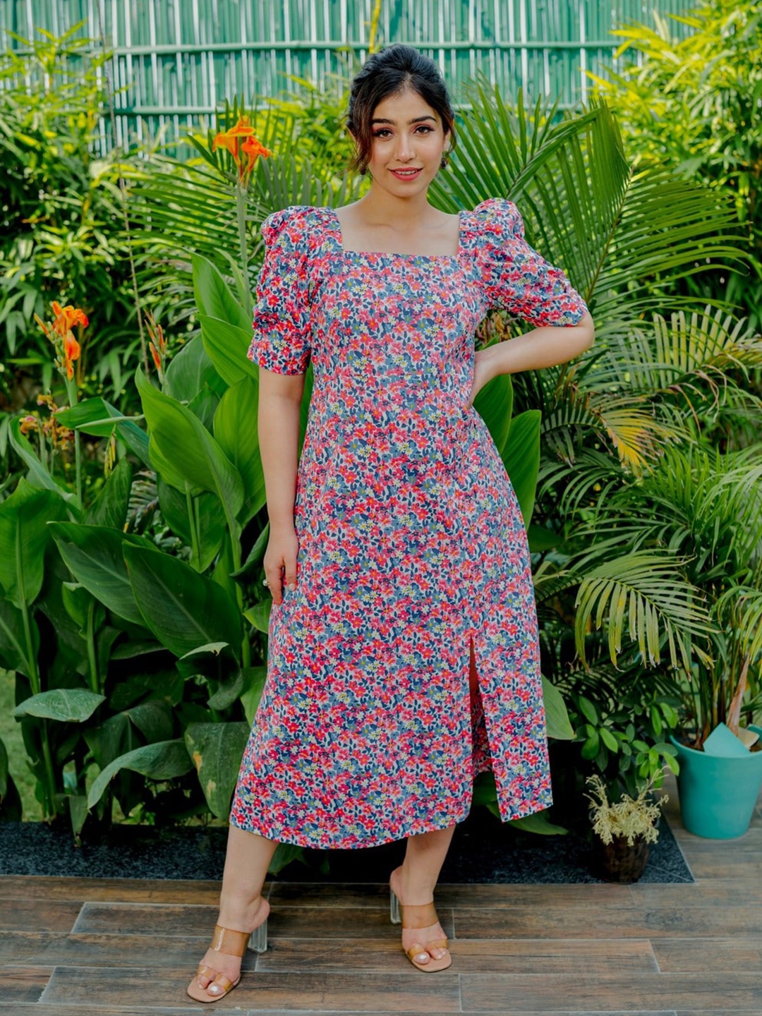 

FEATHERS CLOSET Floral Printed Ruched Sleeves Cotton A-Line Midi Dress, Pink