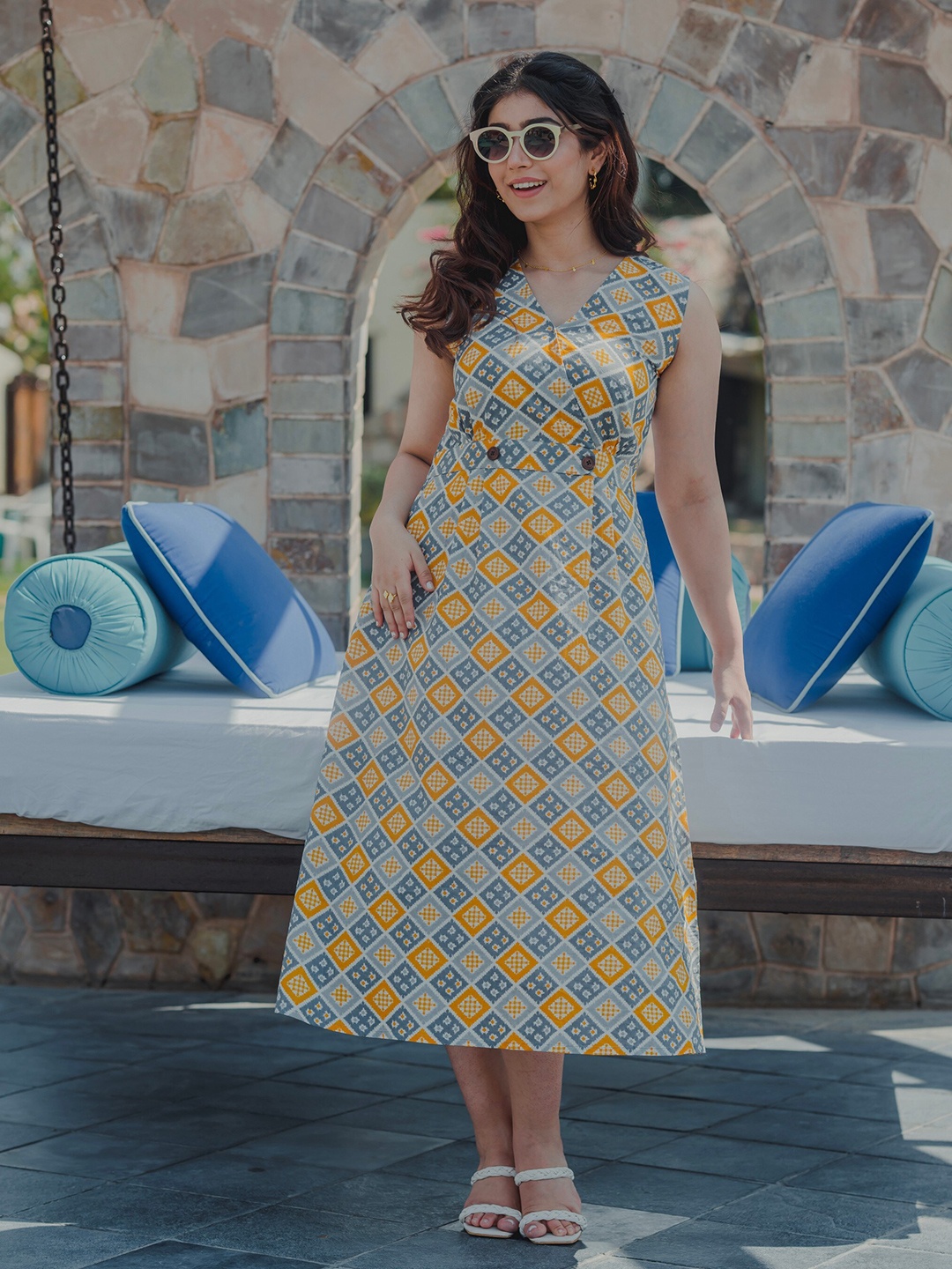 

FEATHERS CLOSET Ethnic Motifs Printed V-Neck Cotton A-Line Dress, Yellow