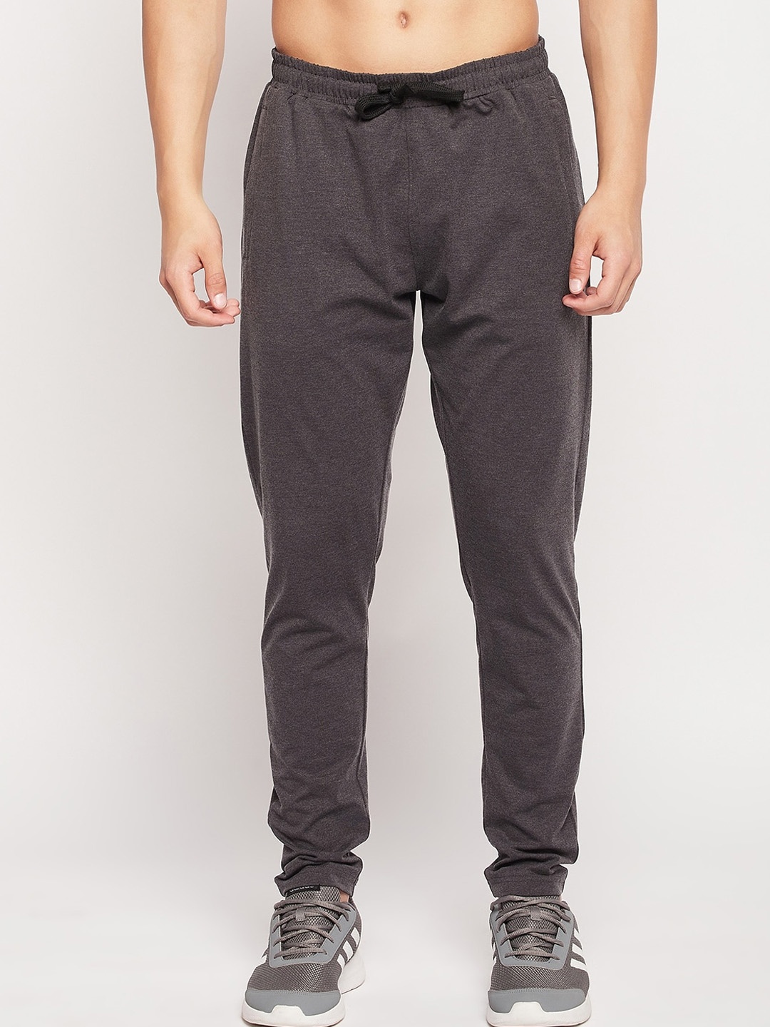

URKNIT Men Mid-Rise Track Pants, Grey