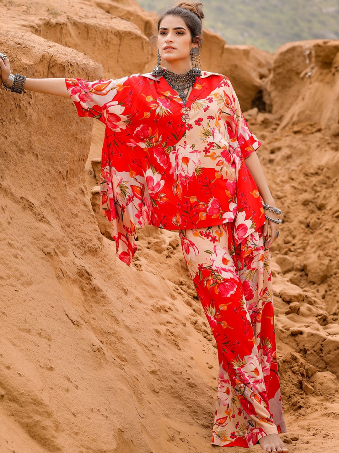 

FASHION DWAR Floral Printed Kaftan Style Top & Palazzo Set, Red
