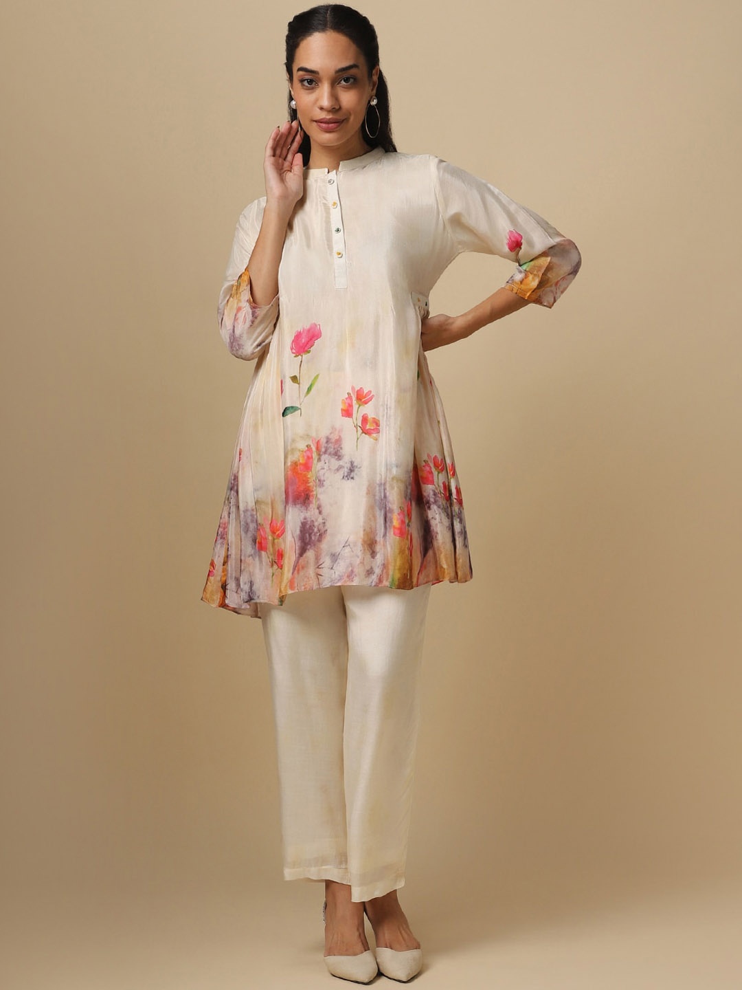 

House Of Dharaa Floral Printed Regular Kurta with Trousers, Off white