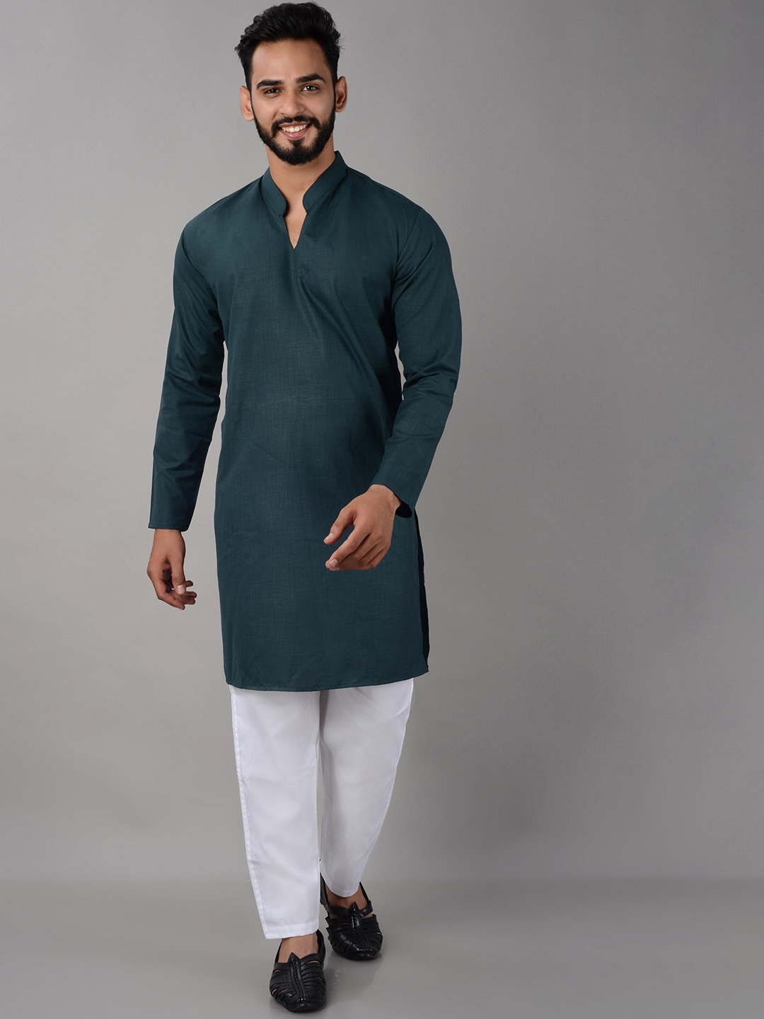 

VILLAIN Mandarin Collar Long Sleeves Pure Cotton Straight Kurta, Green