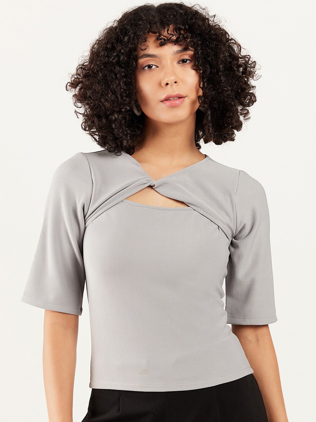 

Athena Immutable V-Neck Cut Out Detailed Top, Grey