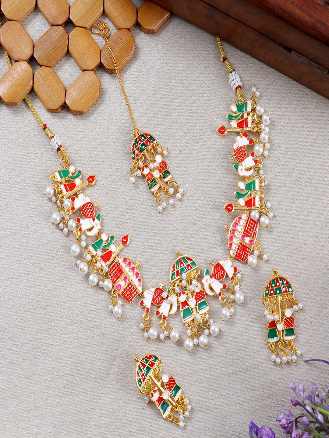 

UNIVERSITY TRENDZ Gold Plated Doli Barat Meenakari Pearl Beaded Jewellery Set
