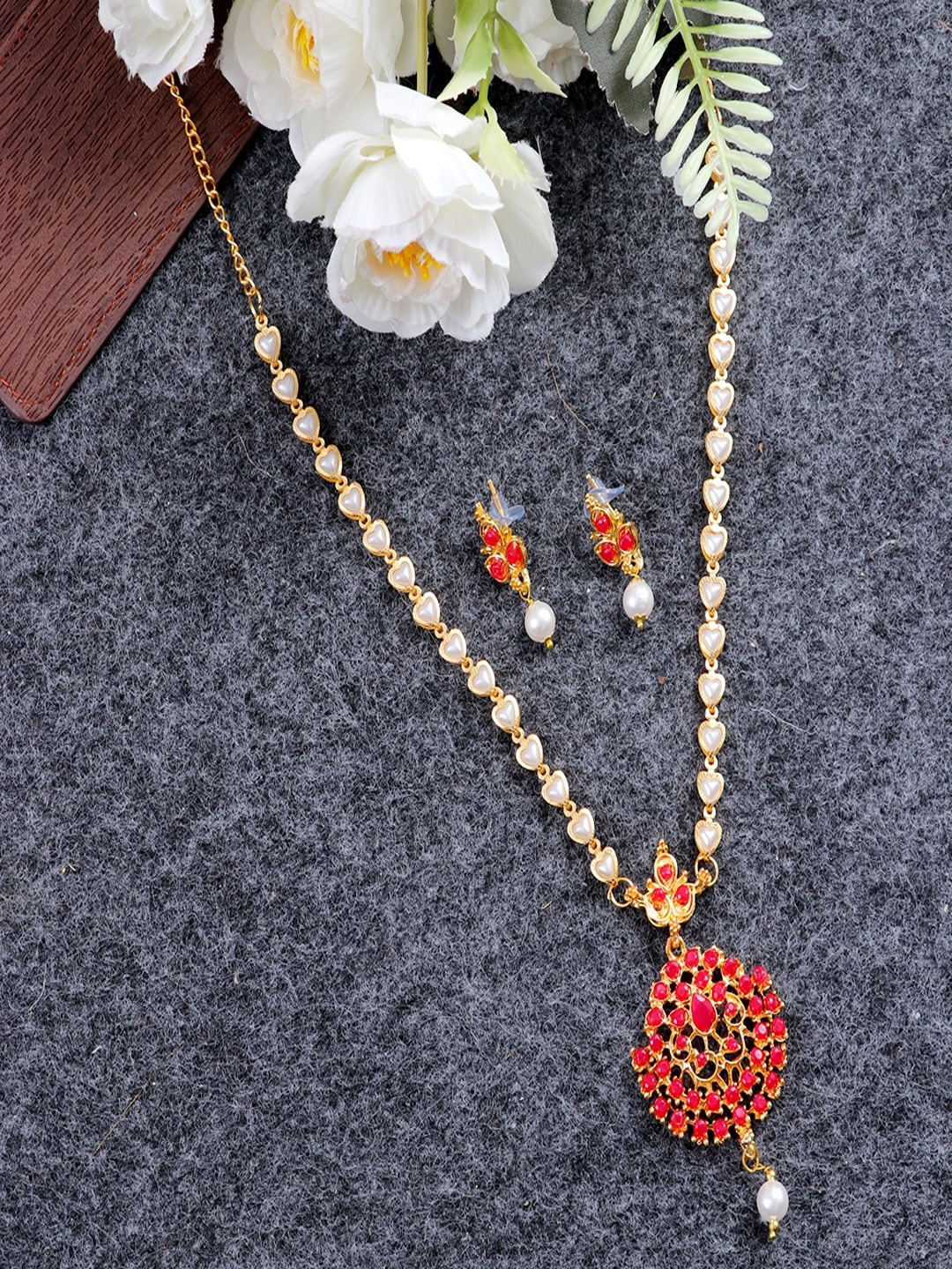 

UNIVERSITY TRENDZ Gold-Plated Pearl Beaded & Stone-Studded Jewellery Set