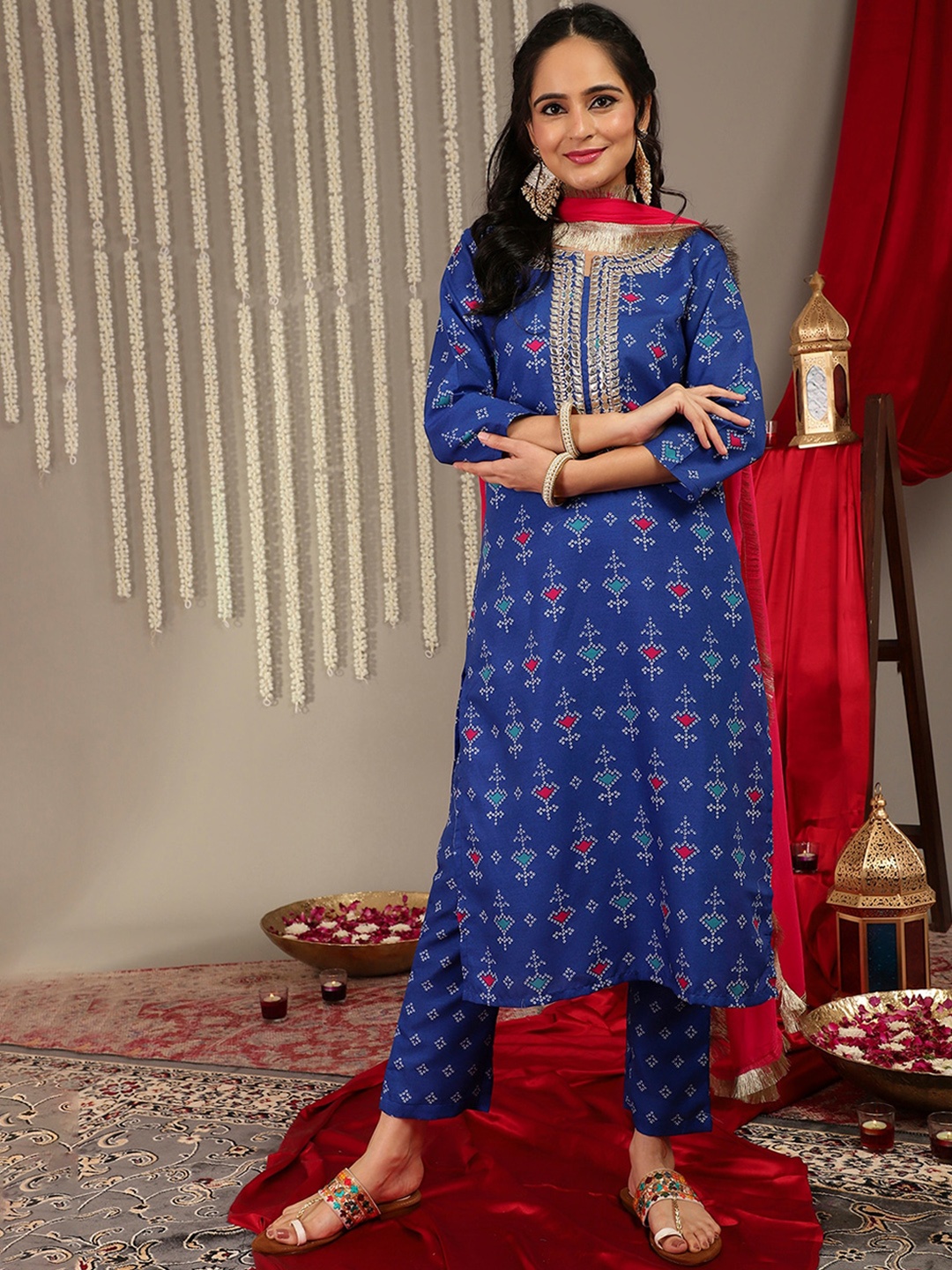 

Varanga Bandhani Printed Gotta Patti Straight Kurta & Trouser With Dupatta, Blue