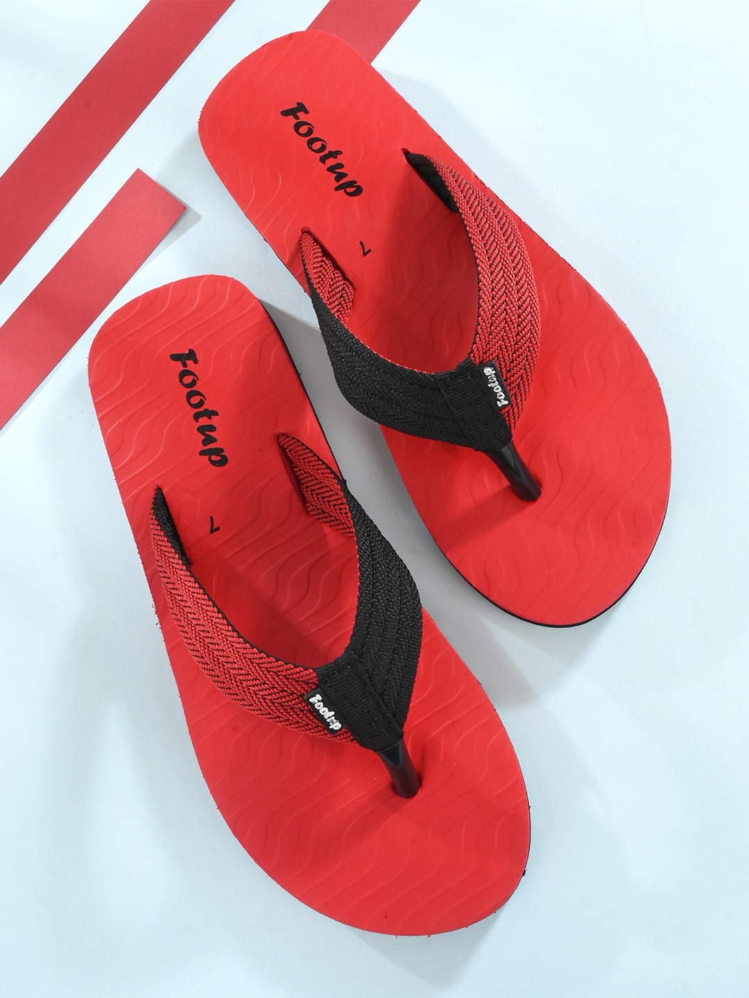 

FOOTUP Men Colourblocked Thong Flip-Flops, Red