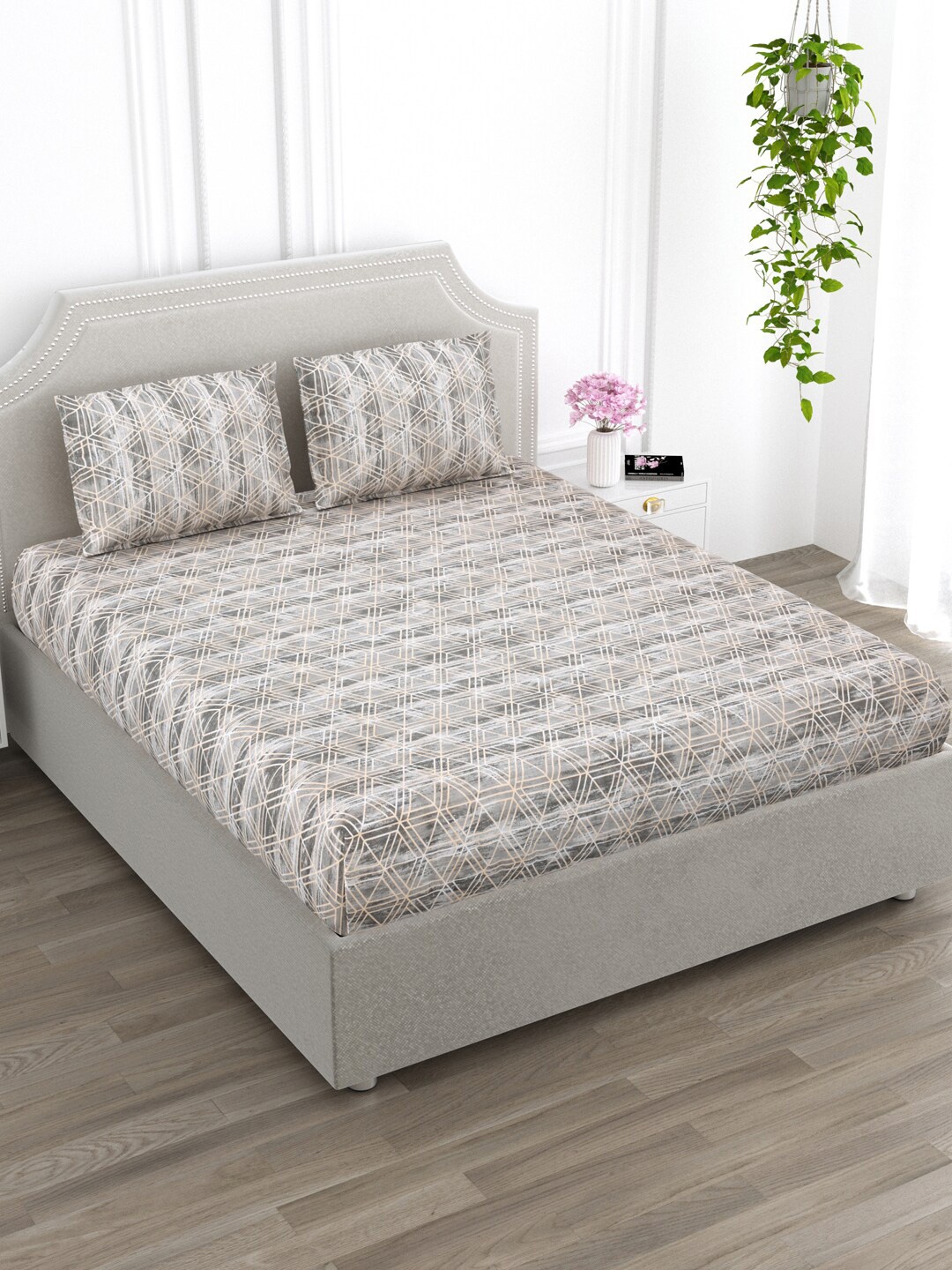 

EverHOME Unic Grey Geometric Cotton 300 TC Flat King Bedsheet With 2 Pillow Covers