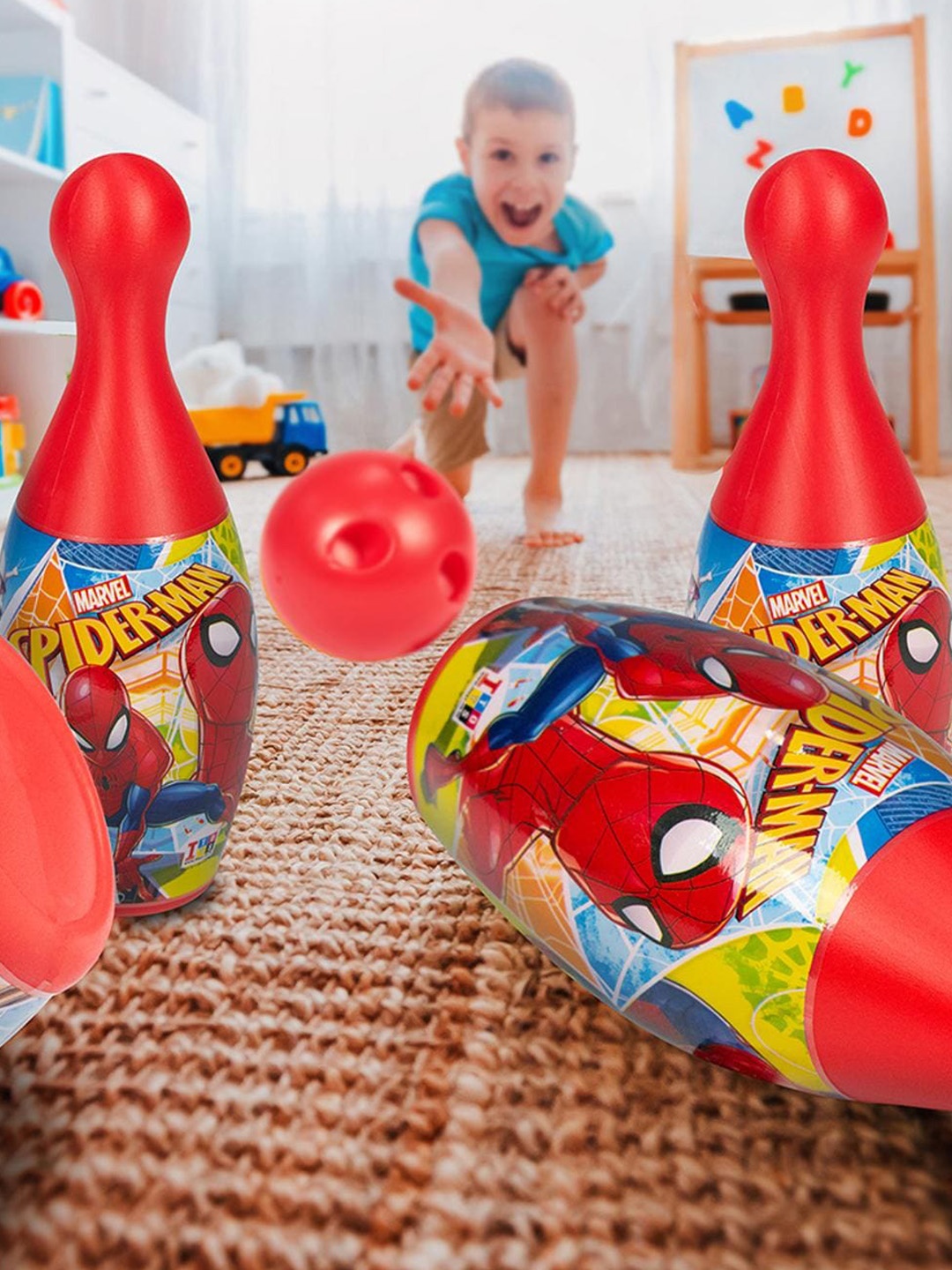 

Marvel Red Spiderman Bowling Set