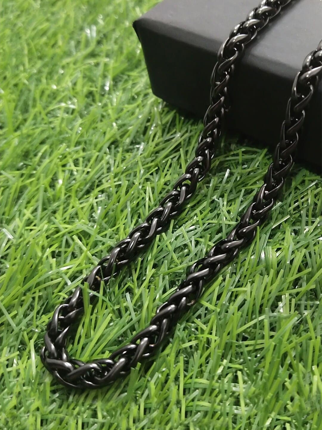 

WROGN Men Stainless Steel Minimal Chain, Black